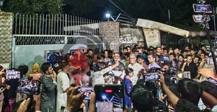 ঢাকা বিশ্ববিদ্যালয়ের হলে ছাত্র রাজনীতি নিষিদ্ধ ঘোষণা